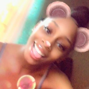 Meet your Posher, Tyana